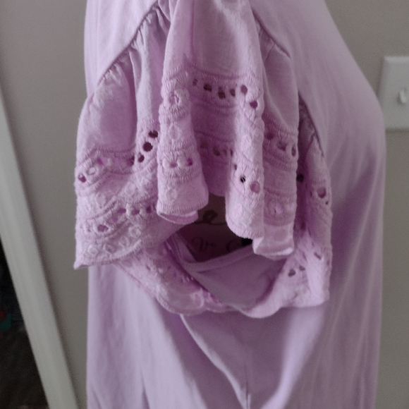 Flutter Sleeve Top - Picture 2 of 2